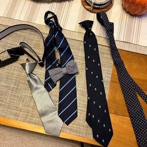Kids Assorted Ties and Bow Tie Set, & adjustable belt!